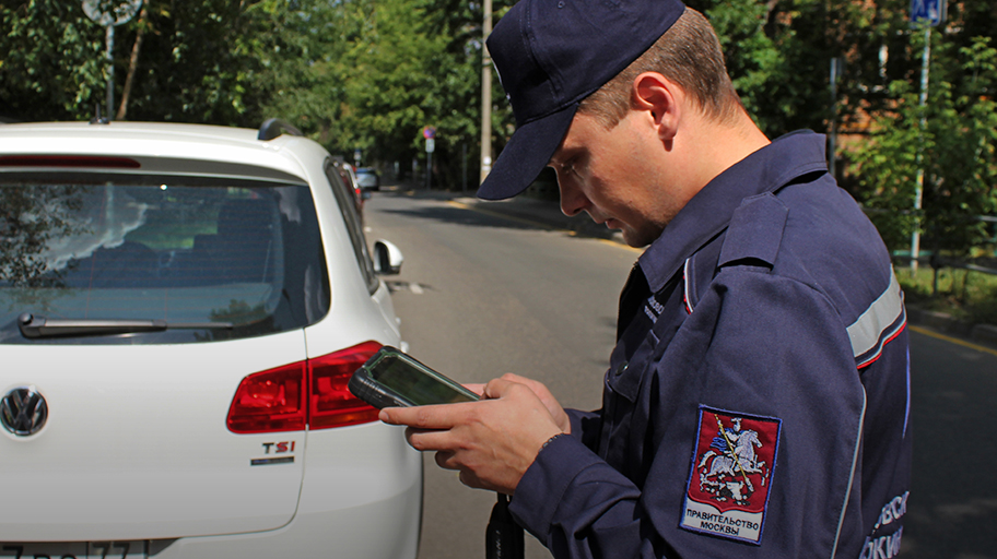 chem moskvichi zakryvayut nomera moslenta