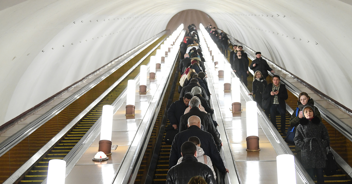 Метро смоленская срочное