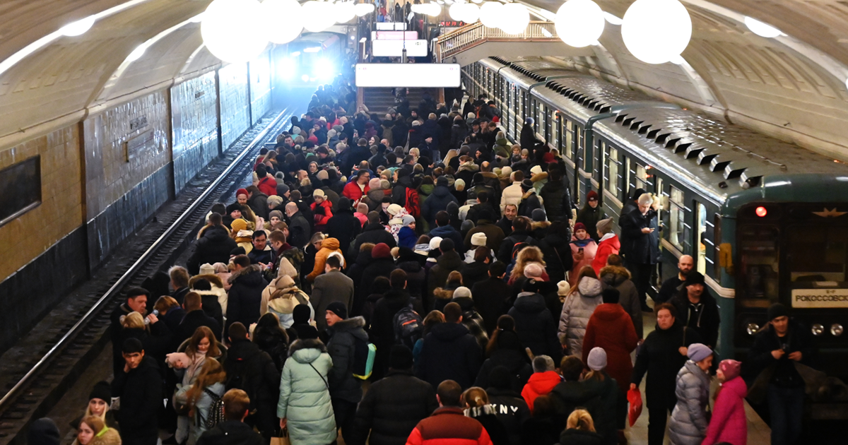 Московский метрополитен час пик. Московское метро в час пик 2021. Час пик на Таганско-Краснопресненской линии. ЧАСПИК В Московском метро.