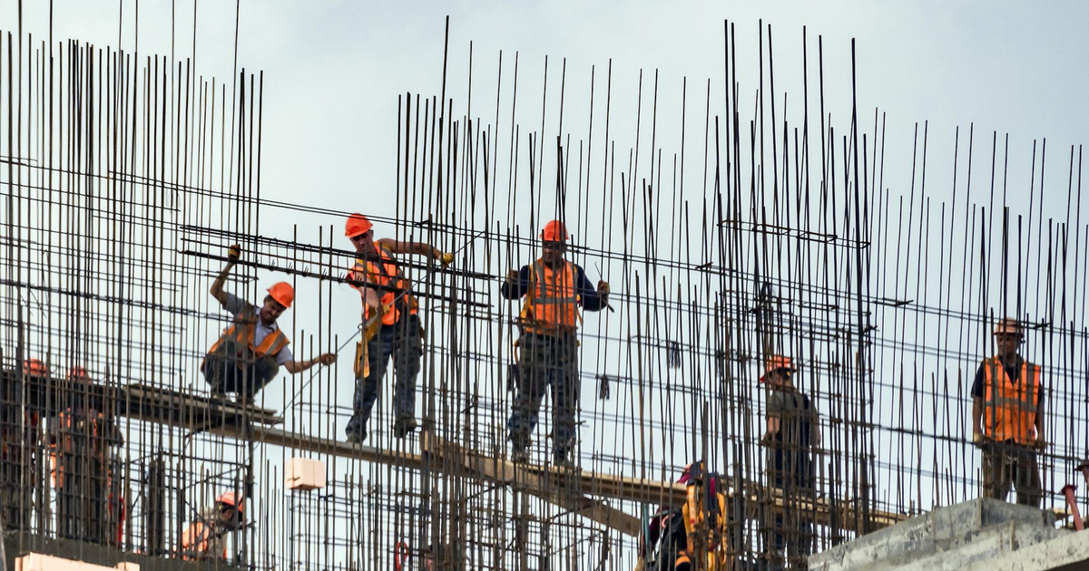 На московских стройках недосчитались тысяч рабочих - Мослента