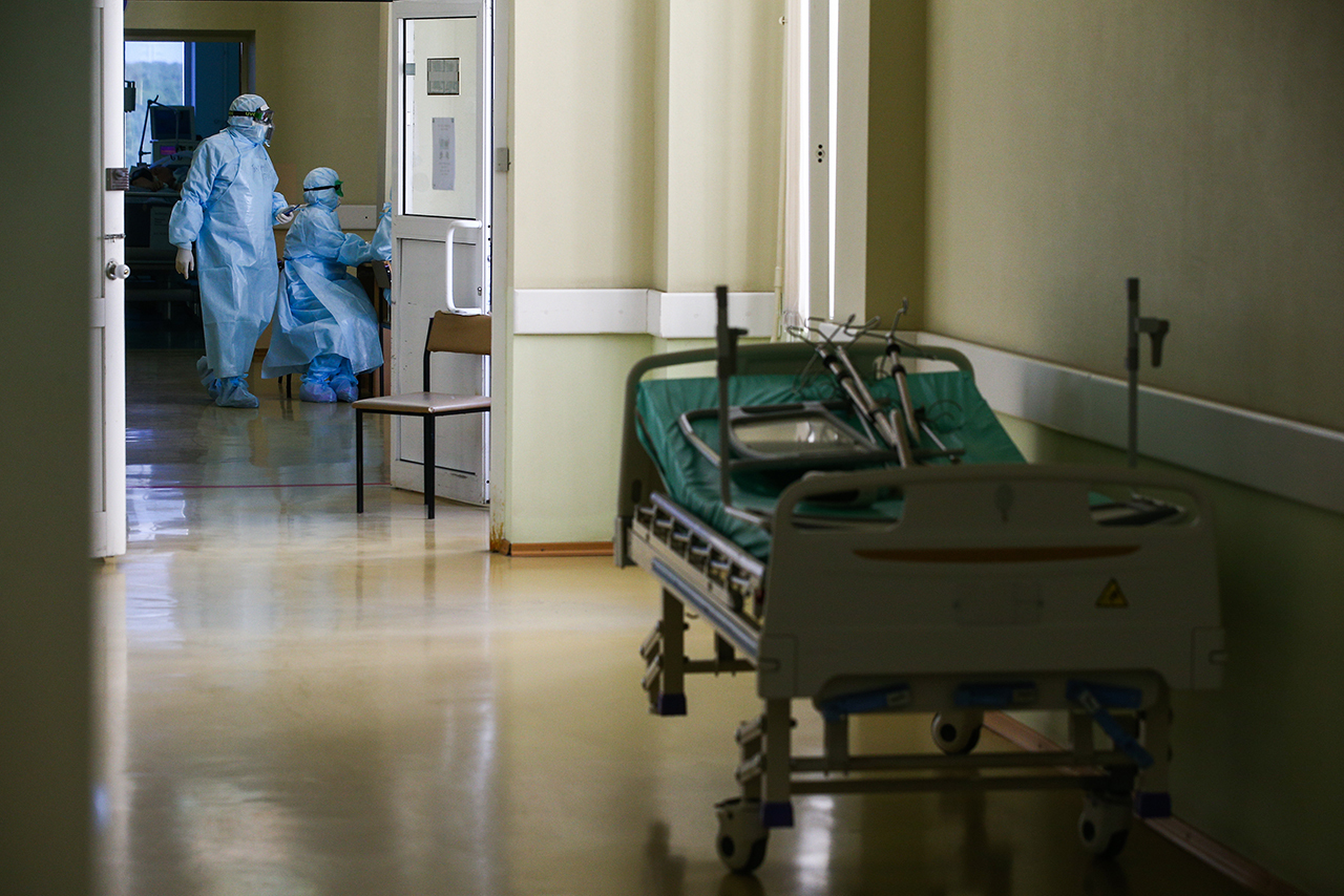 Россиянку в больнице за три недели до смерти уронили с каталки