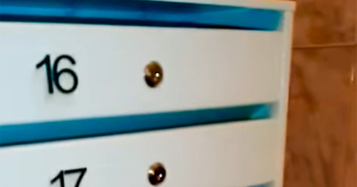 В подарок соседям на Новый год россиянка заменила почтовые ящики в ...