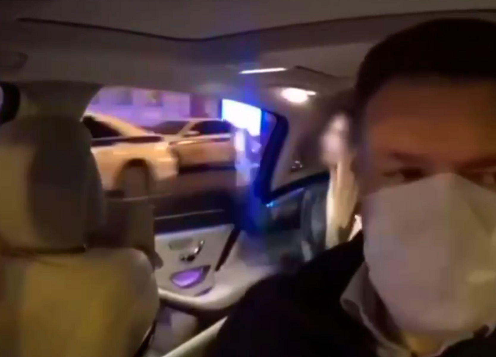 Такси на майбахе. Таксист на майбахе. Таксуем на майбахе 2024. Таксую на майбахе. Майбах такси.