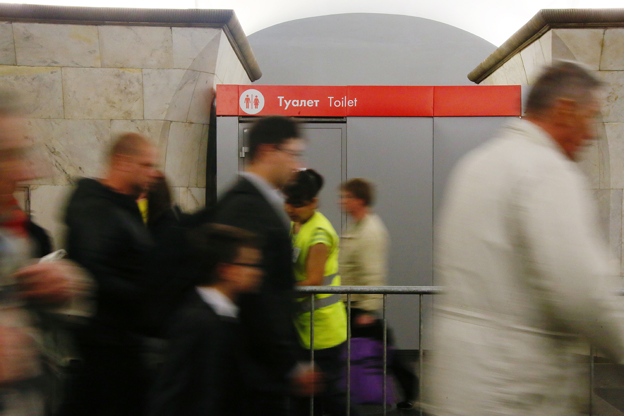 Сотрудник московского метро попался на установке камеры в женском туалете