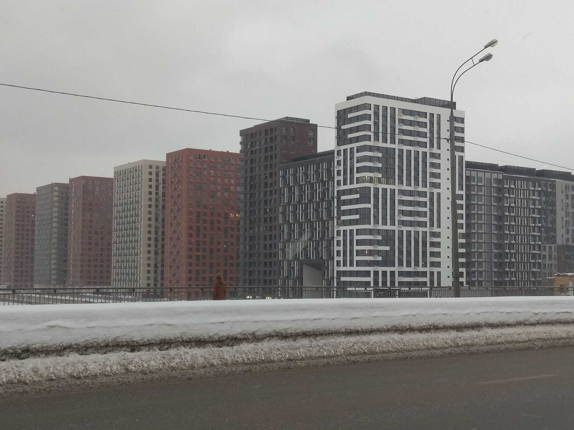 Новые дома в Москве сравнили с корзинами для белья