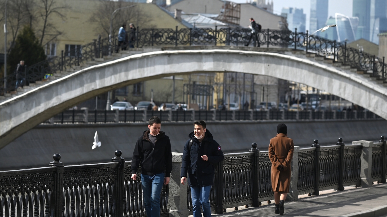 Москва 35 градусов. Март в Москве. Мартовская Москва.