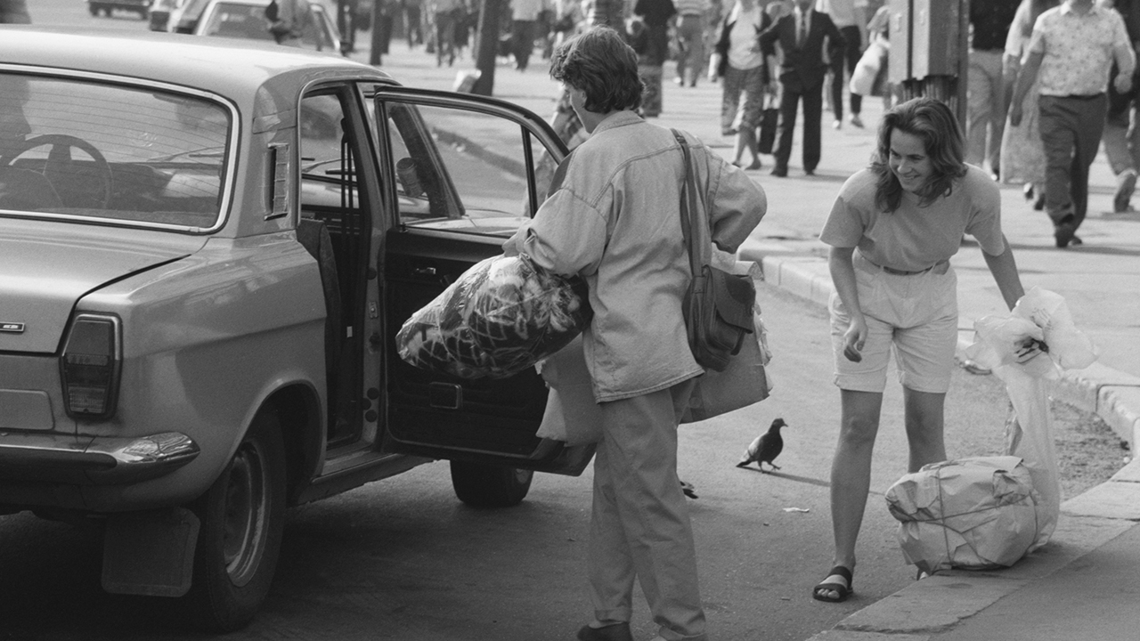 Москвичи вспомнили очереди на такси в советские годы - Мослента