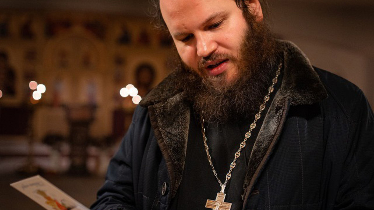 Митрополит тихон шевкунов фото. Поддержать священников. Заштатный священник саратовской епархии. Проповедь священника. Религиозные объединения.