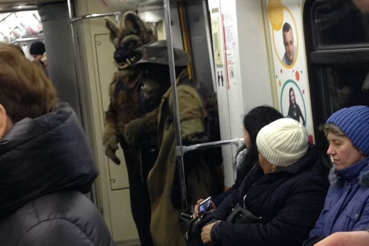 Оборотни в московском метро рассмешили россиян
