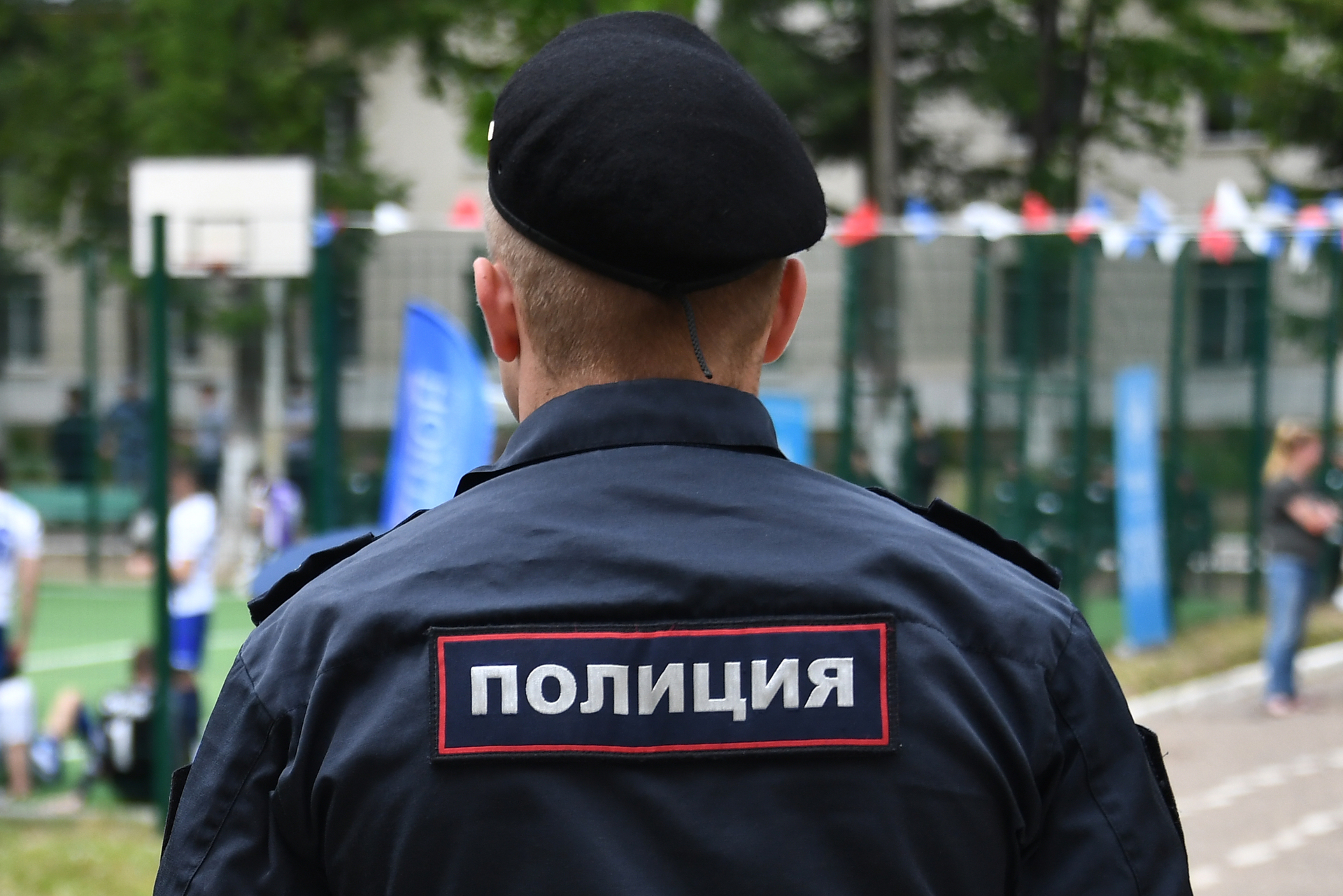 В центре Москвы под вывеской массажного салона обнаружили бордель