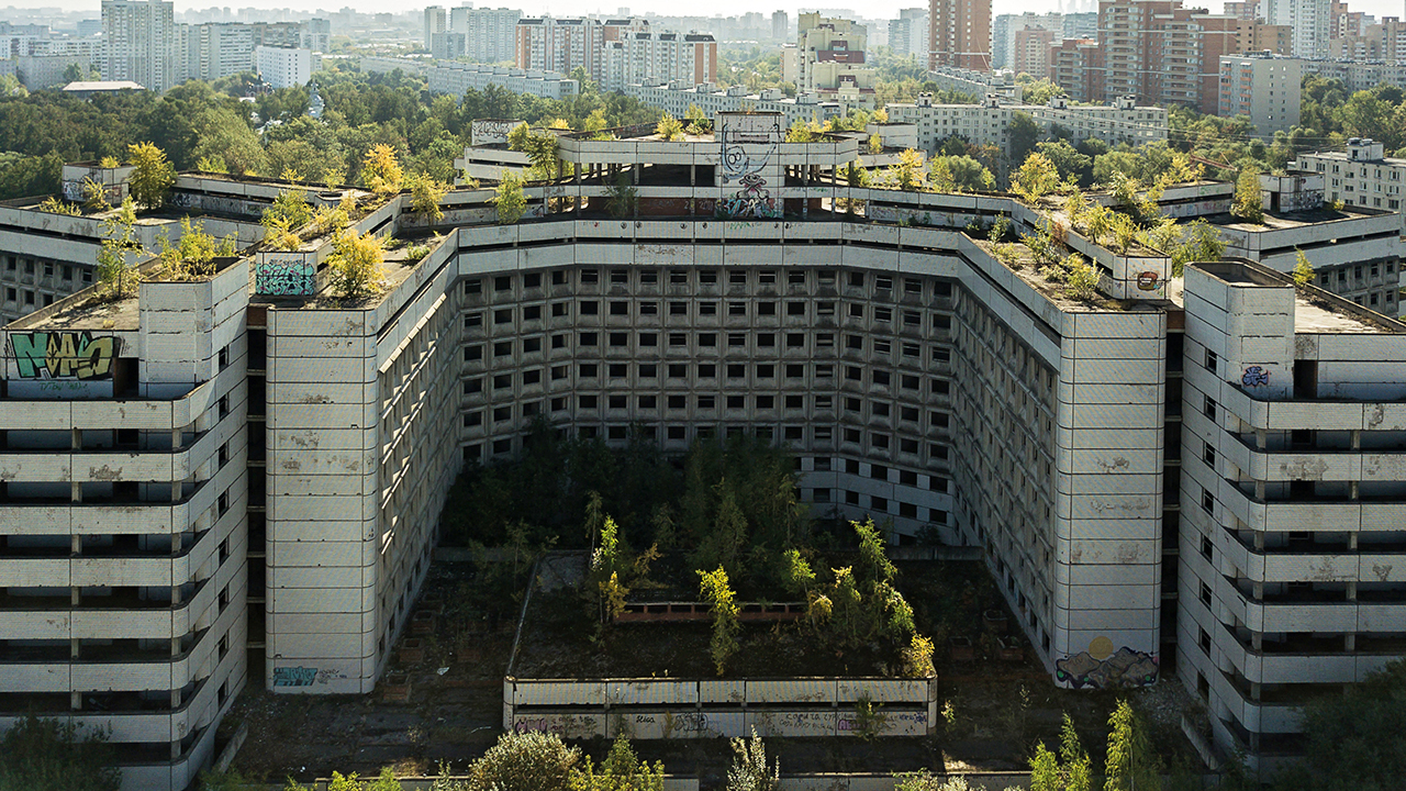 Москвичи вспомнили главные легенды заброшенной больницы - Мослента