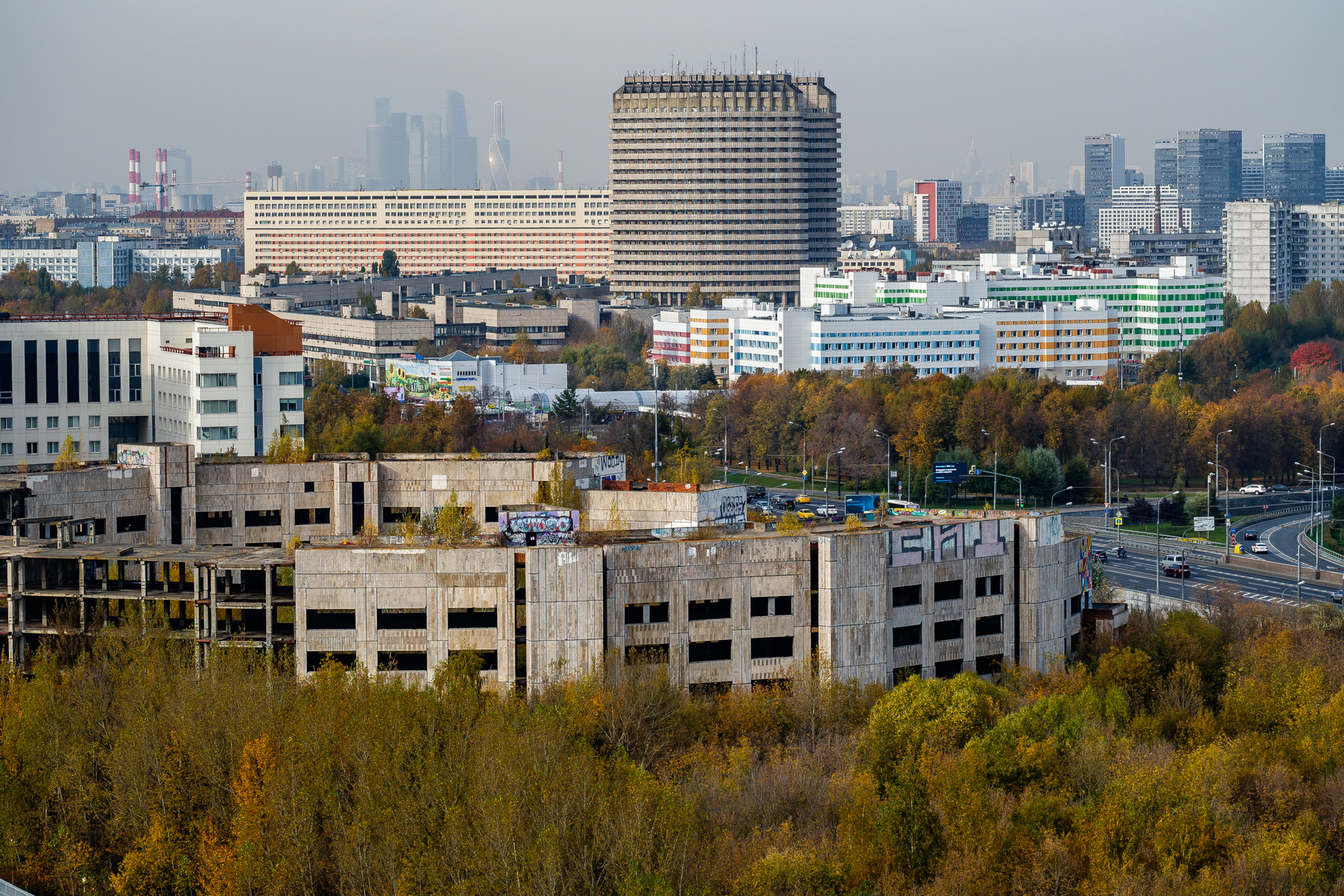 Раскрыта история дома в виде буквы «С» в Москве - Мослента