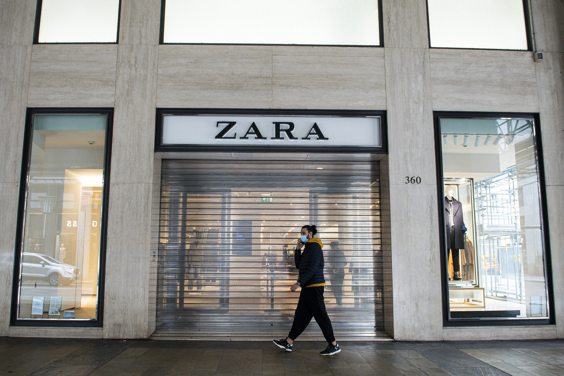 Раскрыт возможный срок открытия магазинов Zara в России