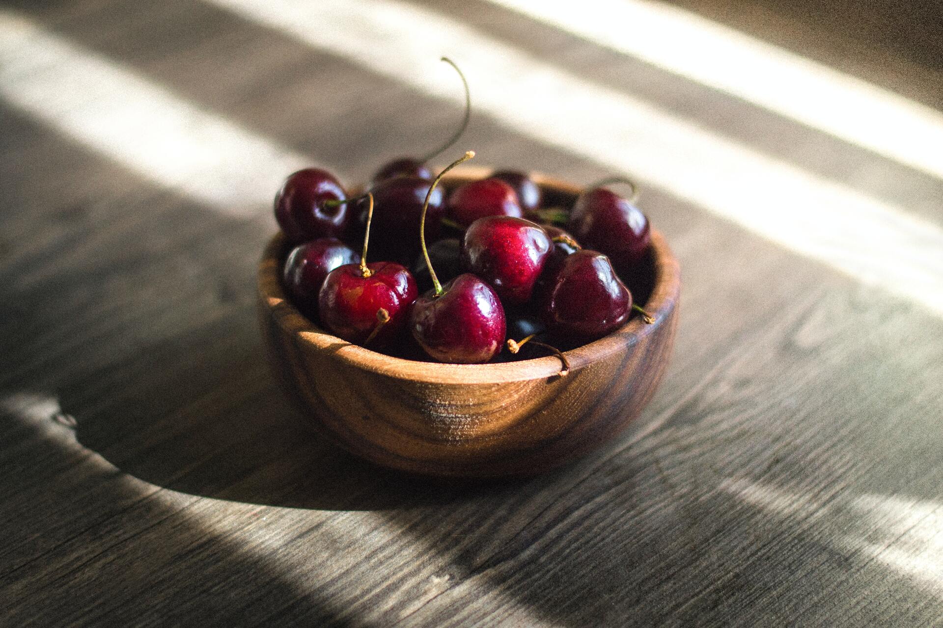 Раскрыты полезные свойства вишни и черешни