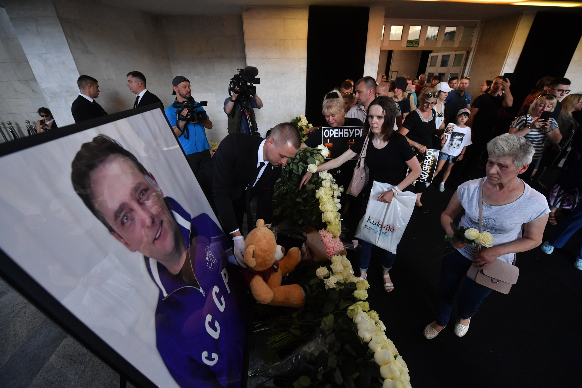 Раскрыто время доступа к могиле Юрия Шатунова в Москве