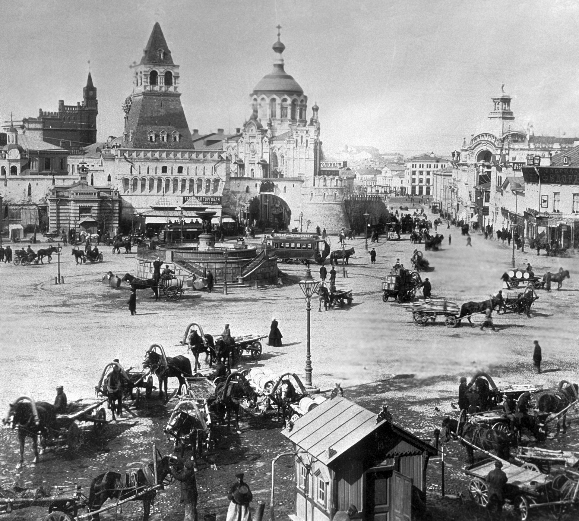 Лубянская площадь в Москве. 1899 год