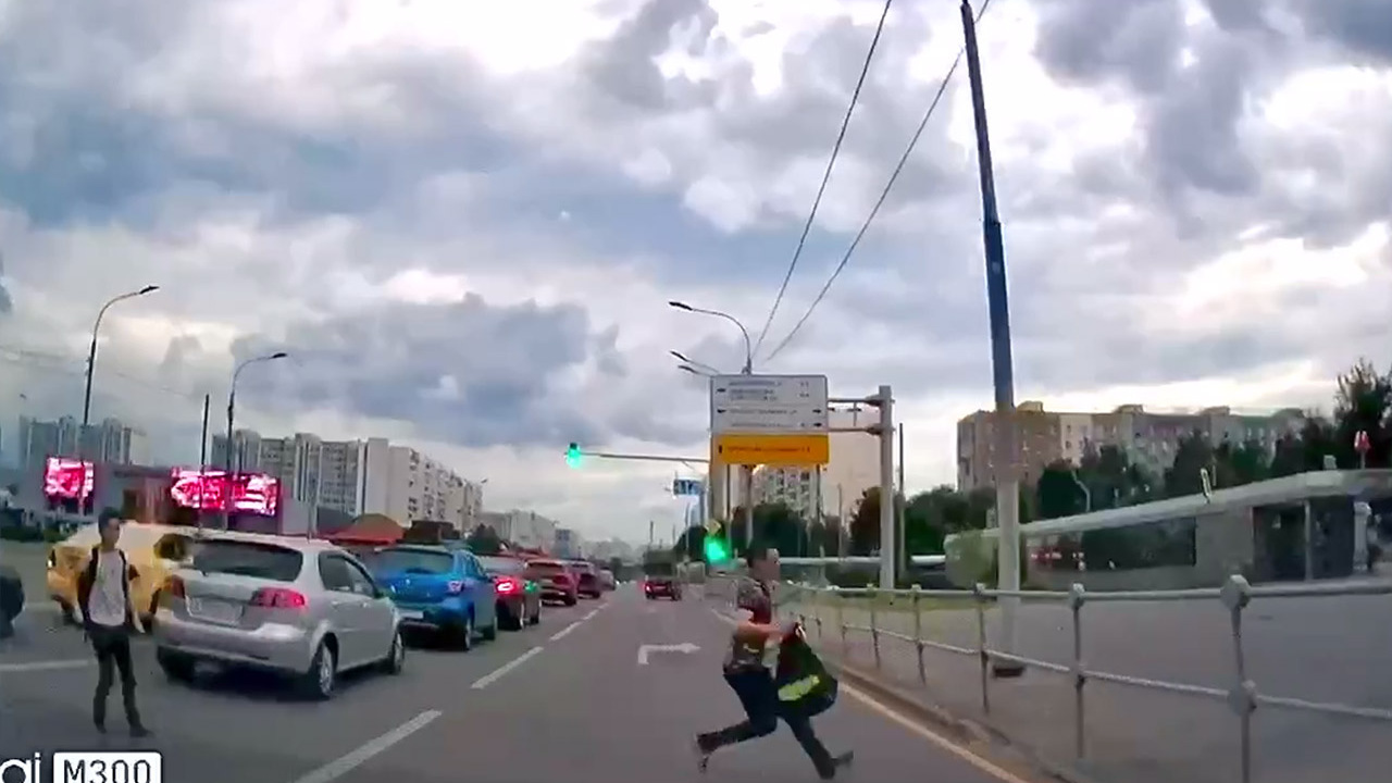 Перекресток на юге Москвы назвали «адом для водителя» - Мослента