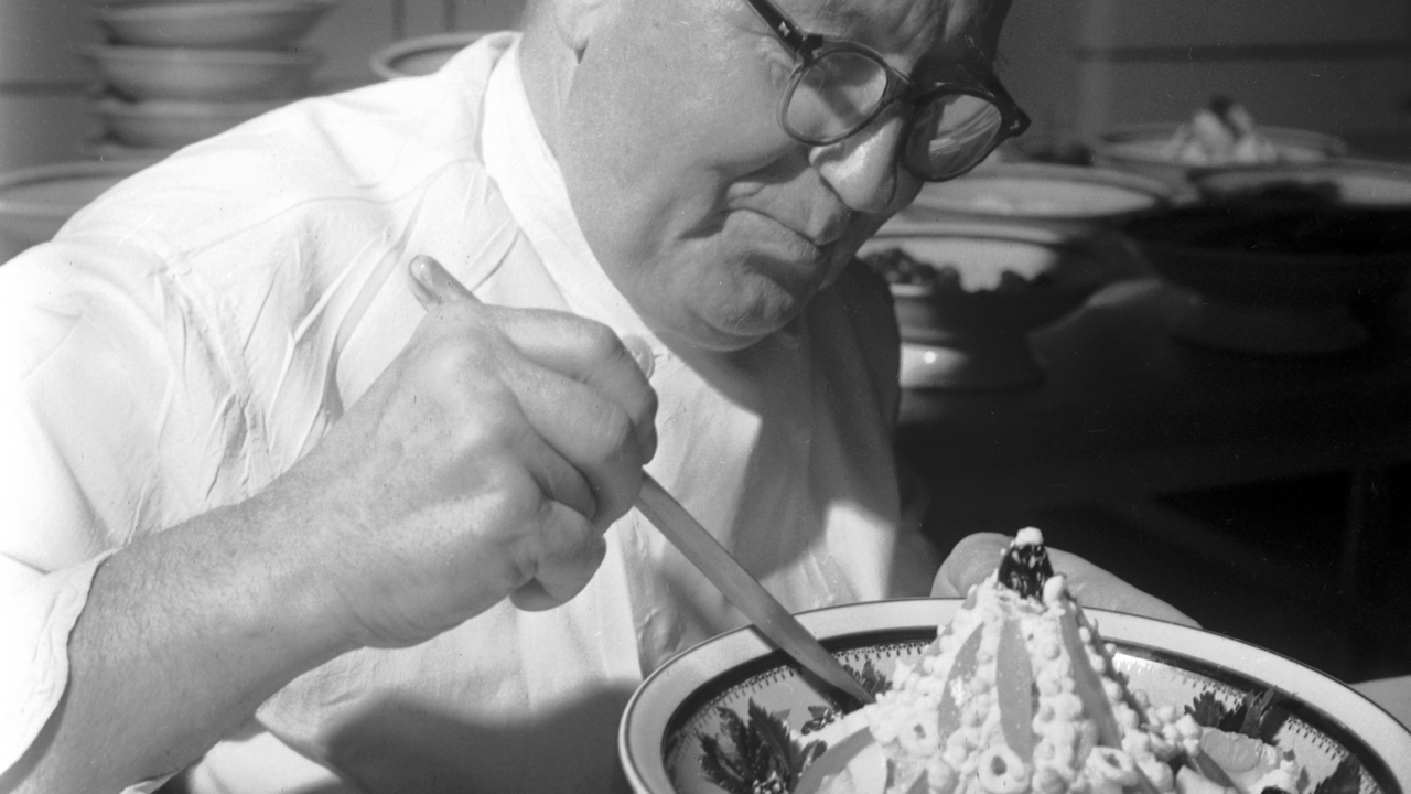 Настоящий рецепт салата «Столичный» ужаснул сеть - Мослента