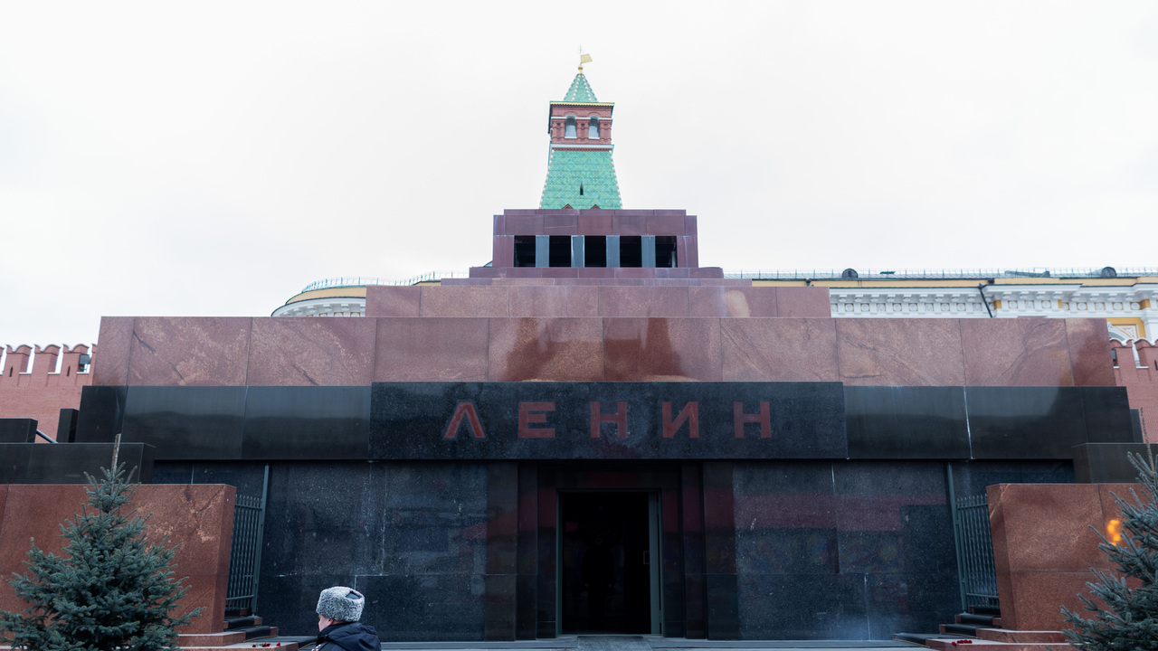Мавзолей Ленина тело Ленина