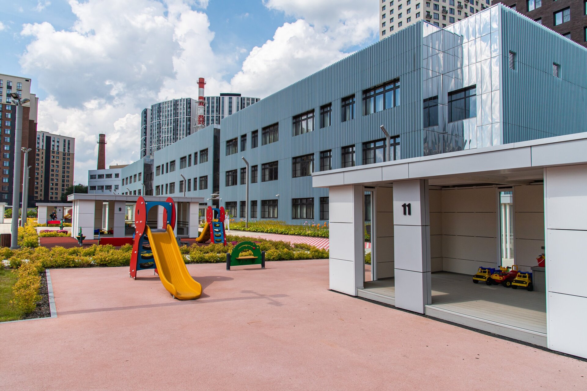 Новый детский сад на 300 мест в Береговом проезде в Москве.
