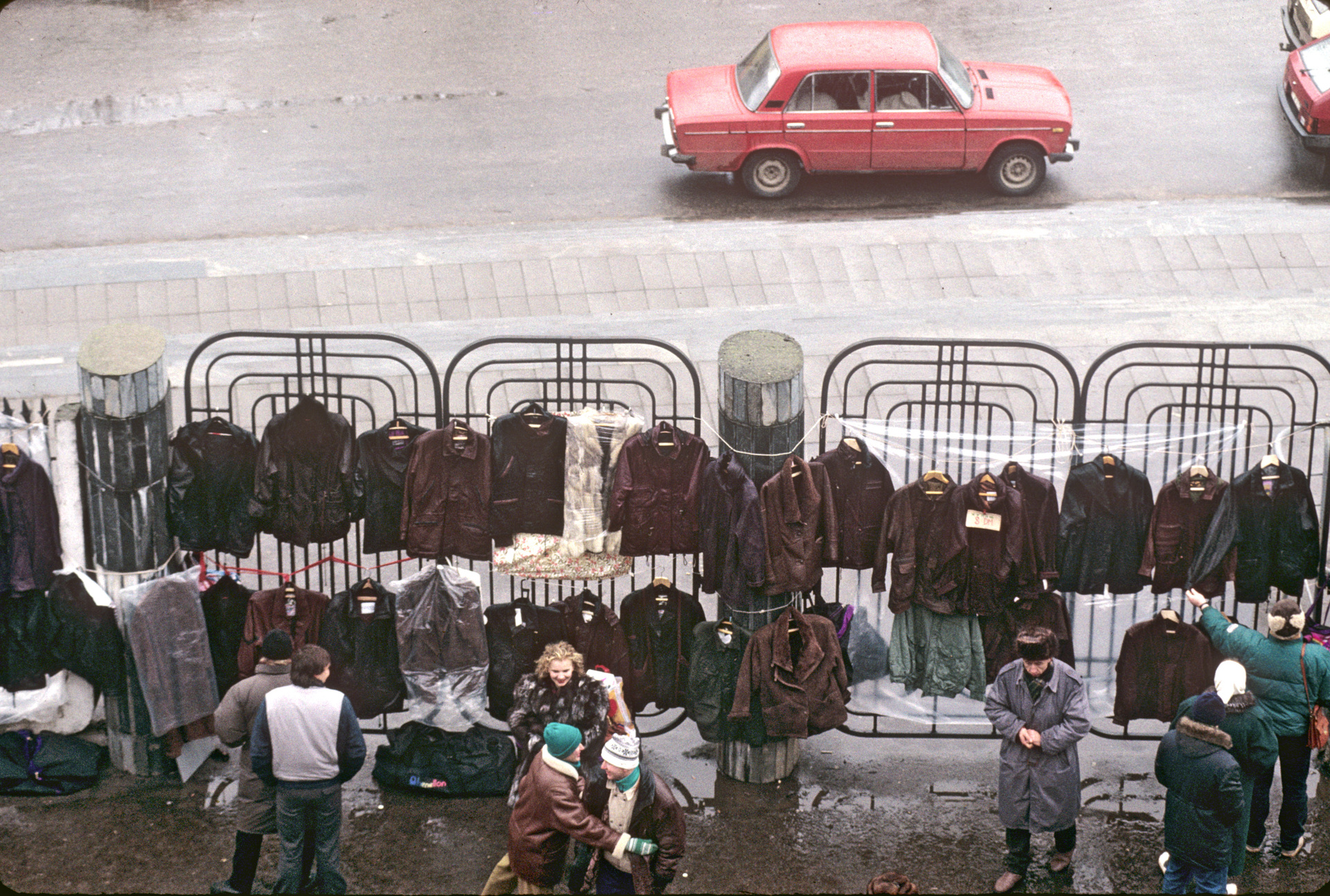 Вещевые рынки 90х в Минске