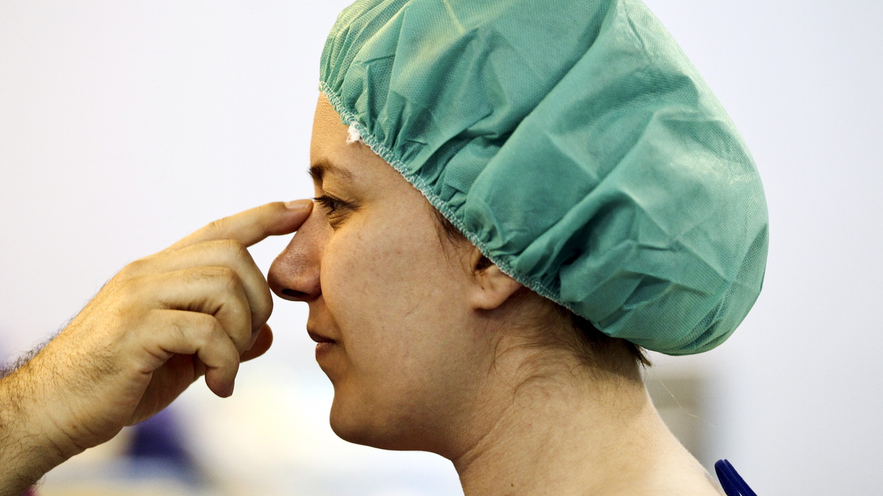 Названы основные причины затрудненного дыхания после ринопластики ...