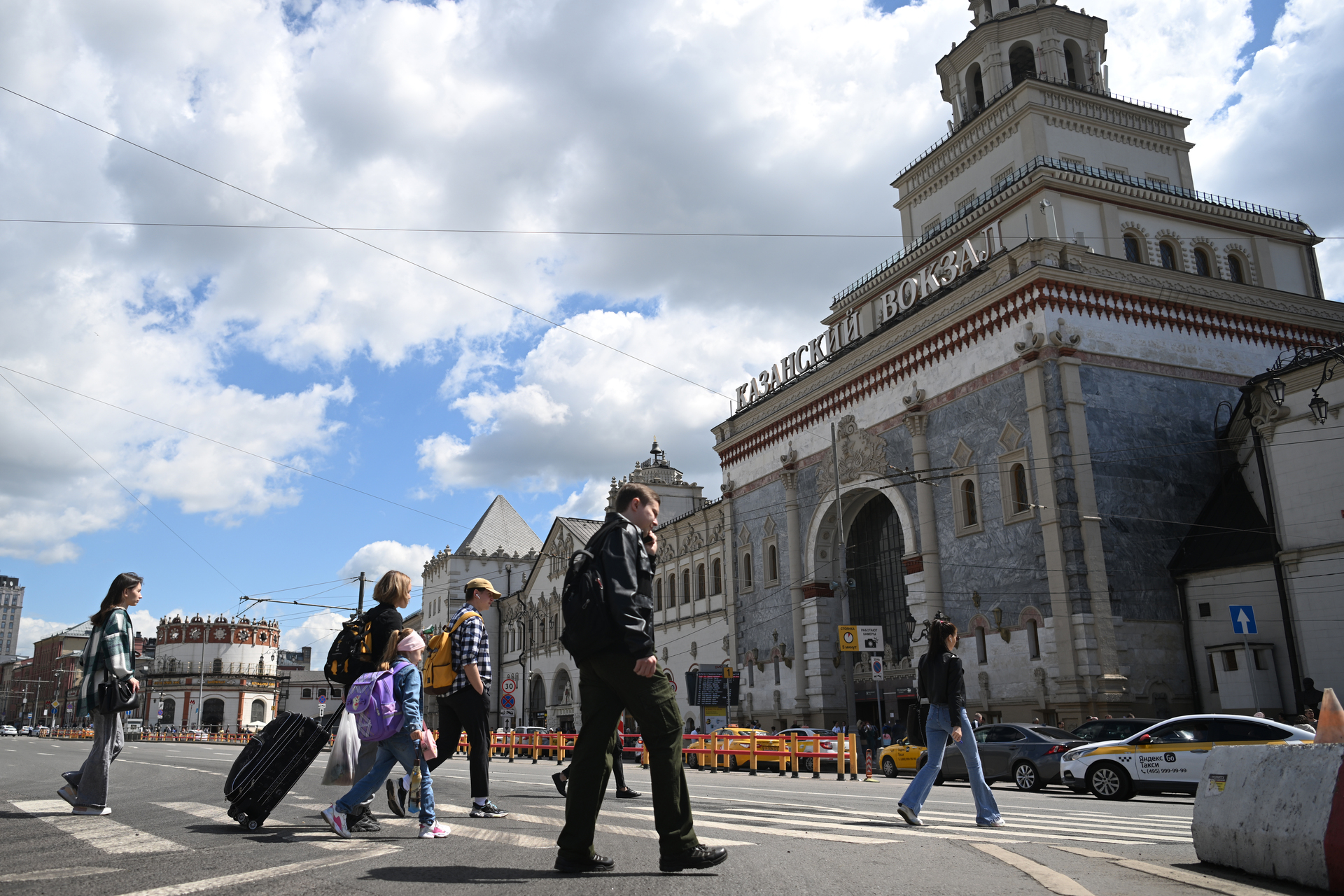 В Москве появилась смотровая площадка с видом на площадь трех вокзалов -  Мослента