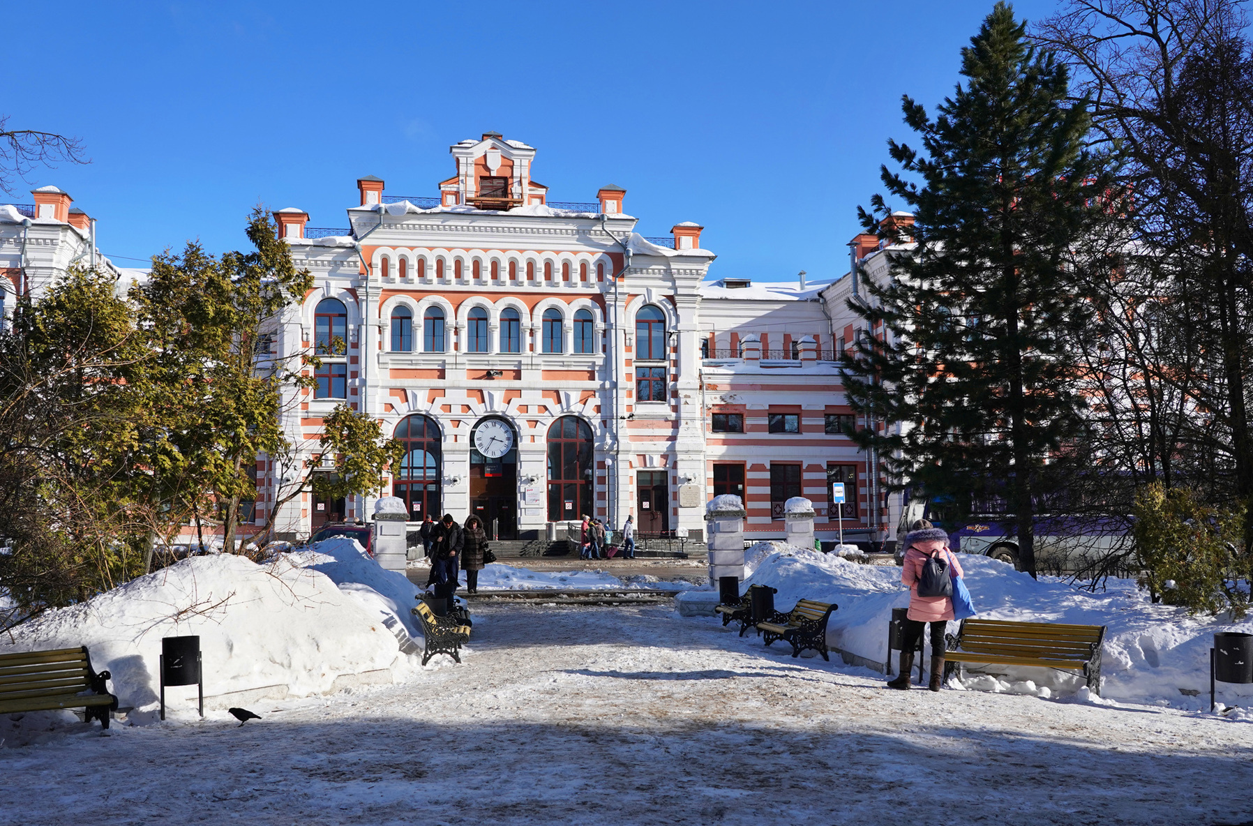 «Можно и к космосу стать ближе, и с призраком несчастной Лидочки  познакомиться» Зачем москвичам ехать в Калугу - Мослента