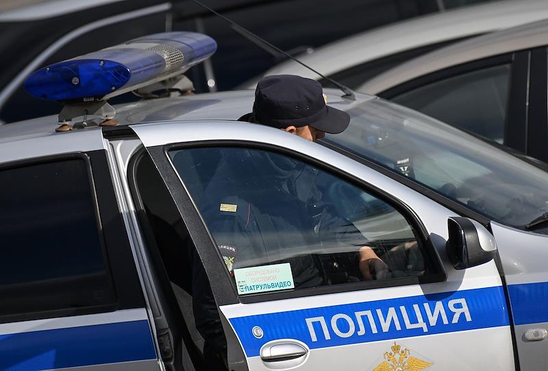 Московские оперативники задержали вооруженного преступника, угрожавшего им гранатой
