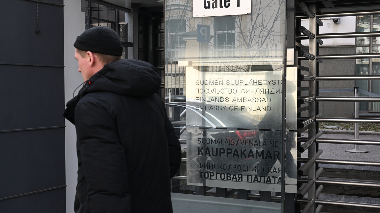 Письмо с неизвестным порошком прислали в посольство Финляндии в Москве ...