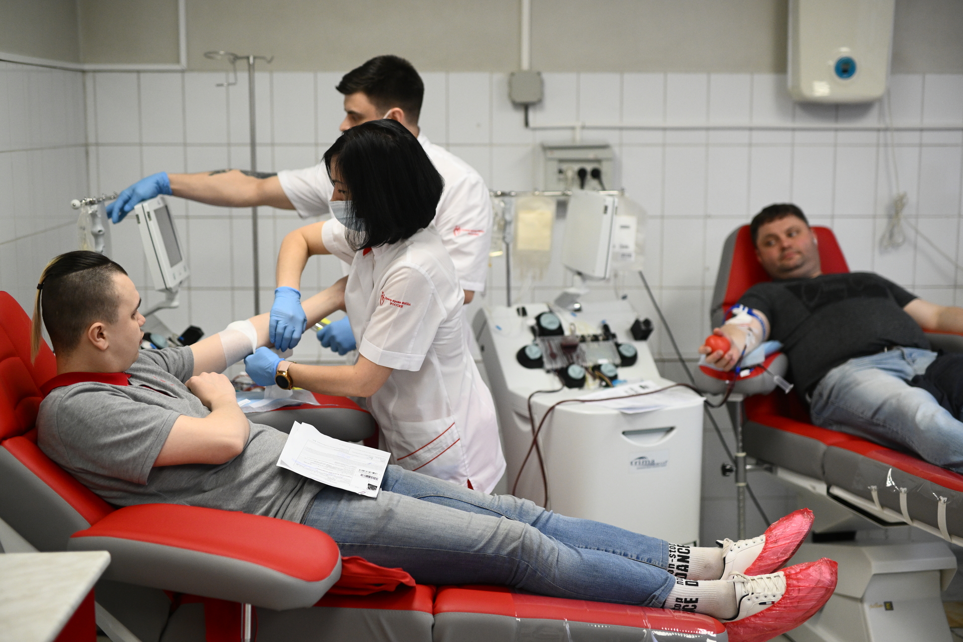 Кровь донорство как сдавать мужчине. Донорство крови картинки.