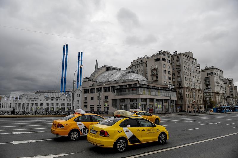 Драка двух таксистов в Мытищах попала на видео