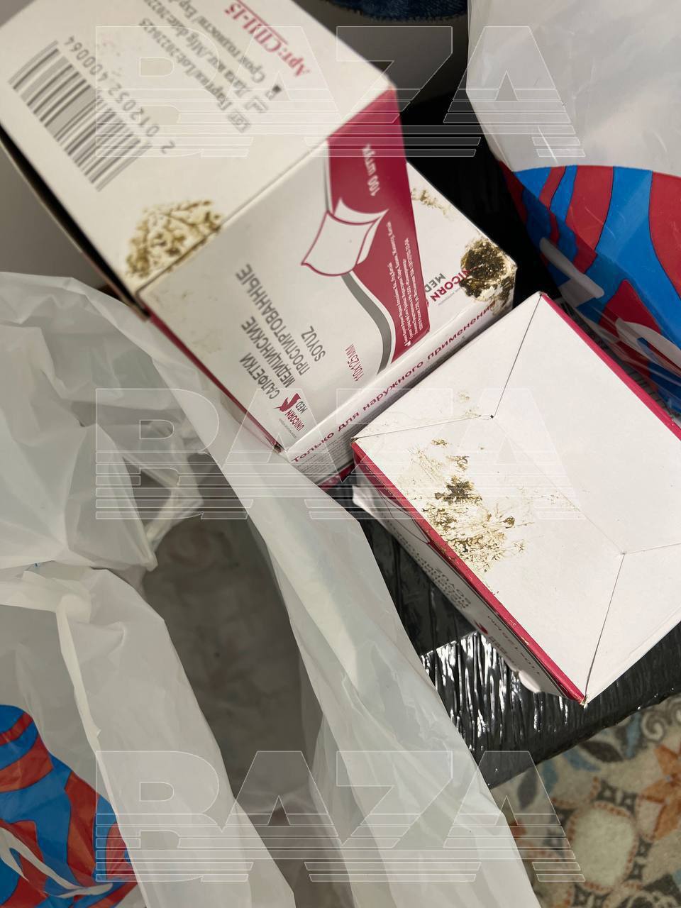 Baza: москвич получил от OZON обмазанные фекалиями посылки с салфетками