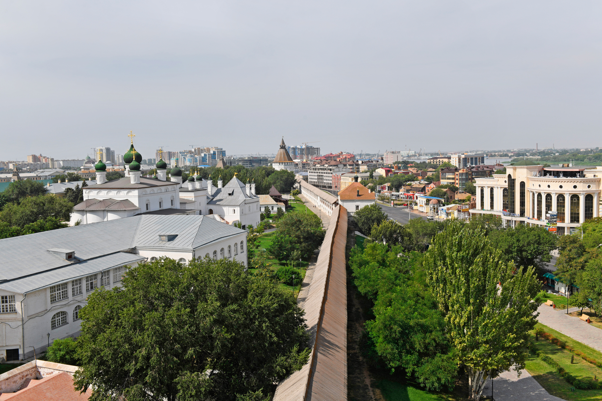 Астрахань туризм. Астраханский Кремль. Наследие Астрахань. Астрахань фото. Креме Астраханском Кремле.