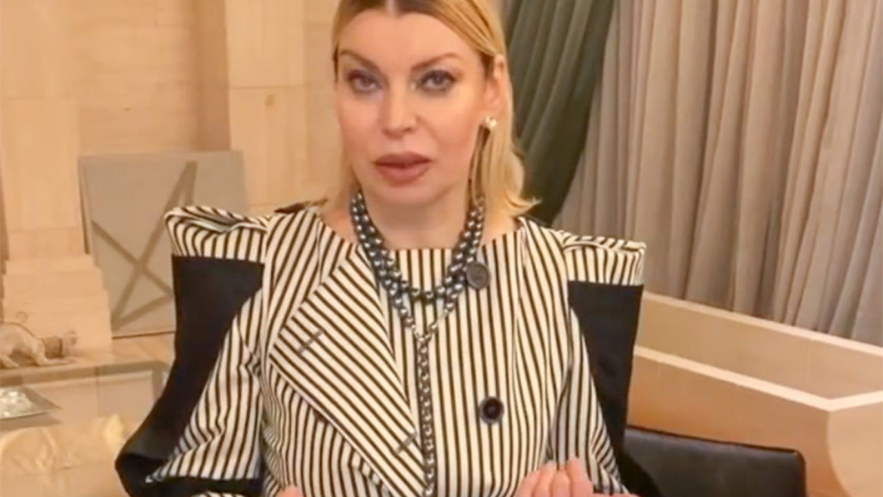 Лада Дэнс впервые вышла на связь с поклонниками после ДТП - Мослента