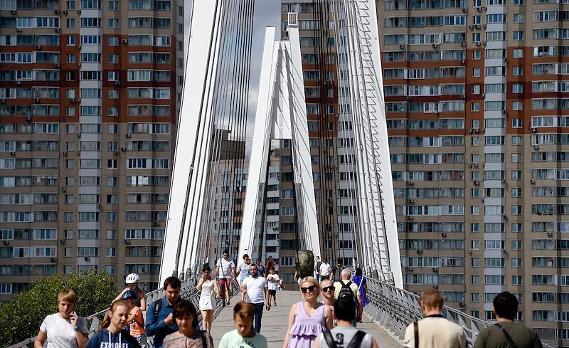 Мужчина спрыгнул с Павшинского моста в Москву-реку в Красногорске
