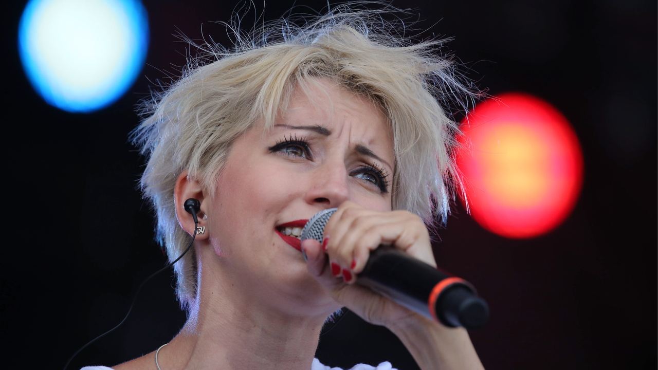 Вокалистка популярной рок-группы вспомнила свой самый ужасный концерт ...