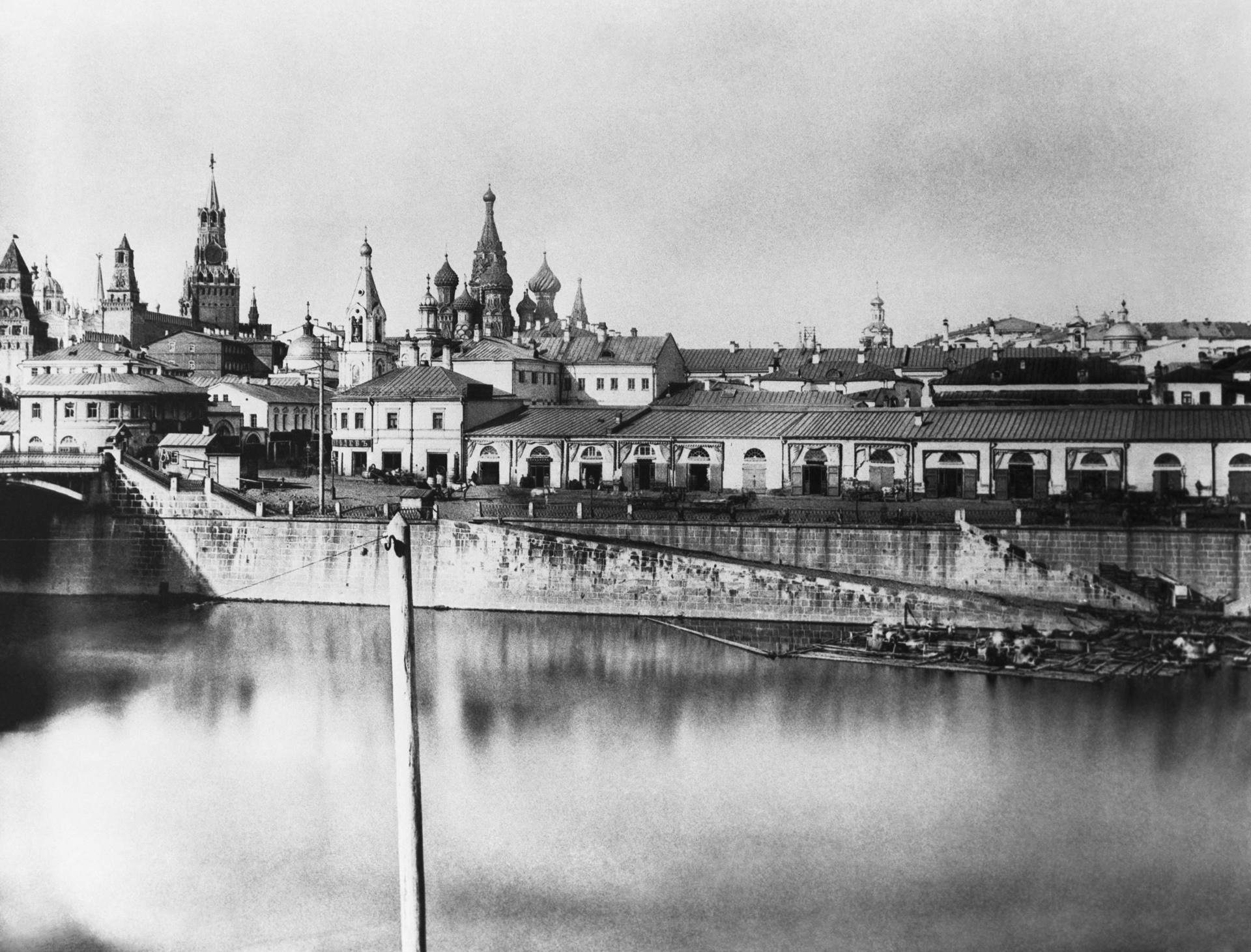 Старинная москва. Зарядье 19 век. Зарядье 1900. Зарядье Москва 19 век. Китайгородская стена Москва 19 век.