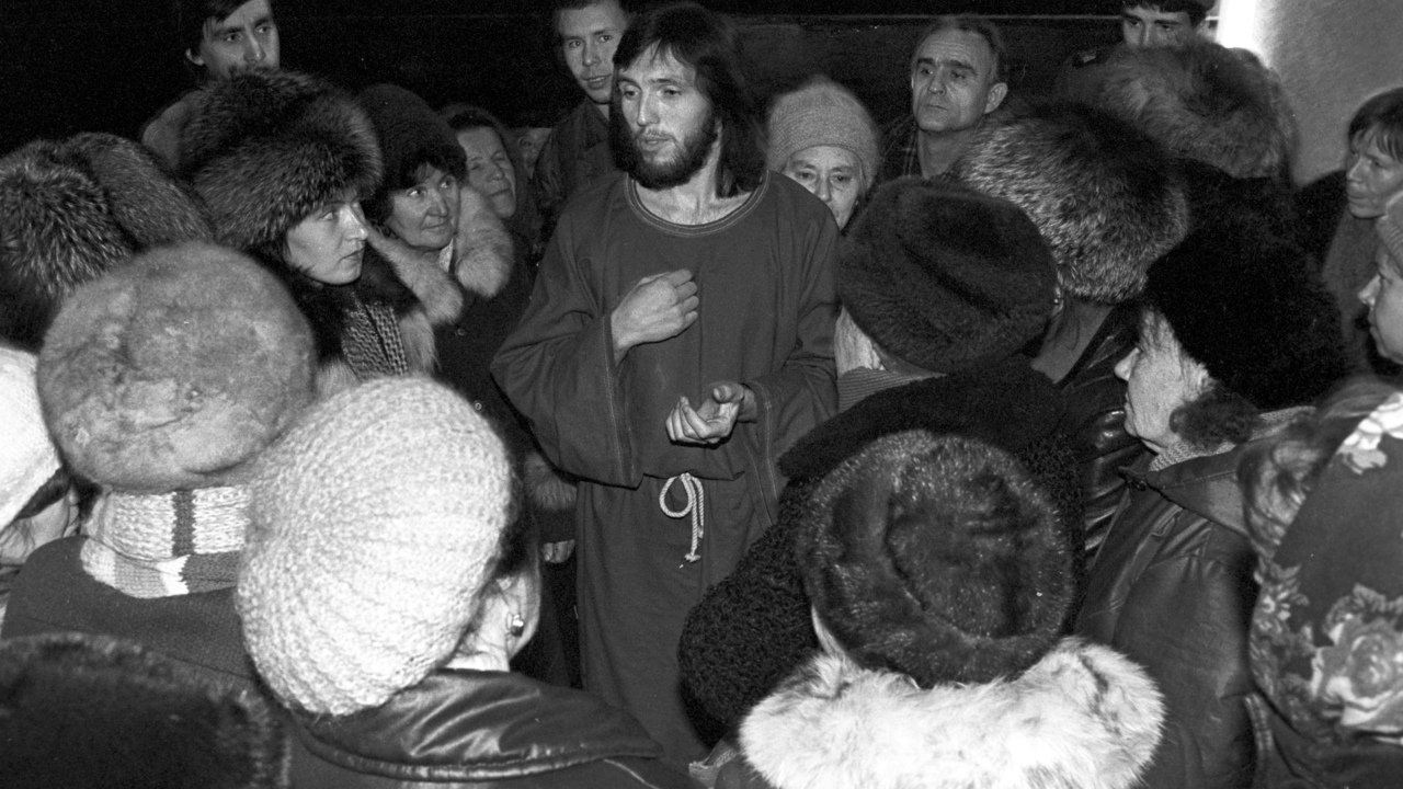 Названы самые популярные московские секты 90-х: Новости: История - Мослента