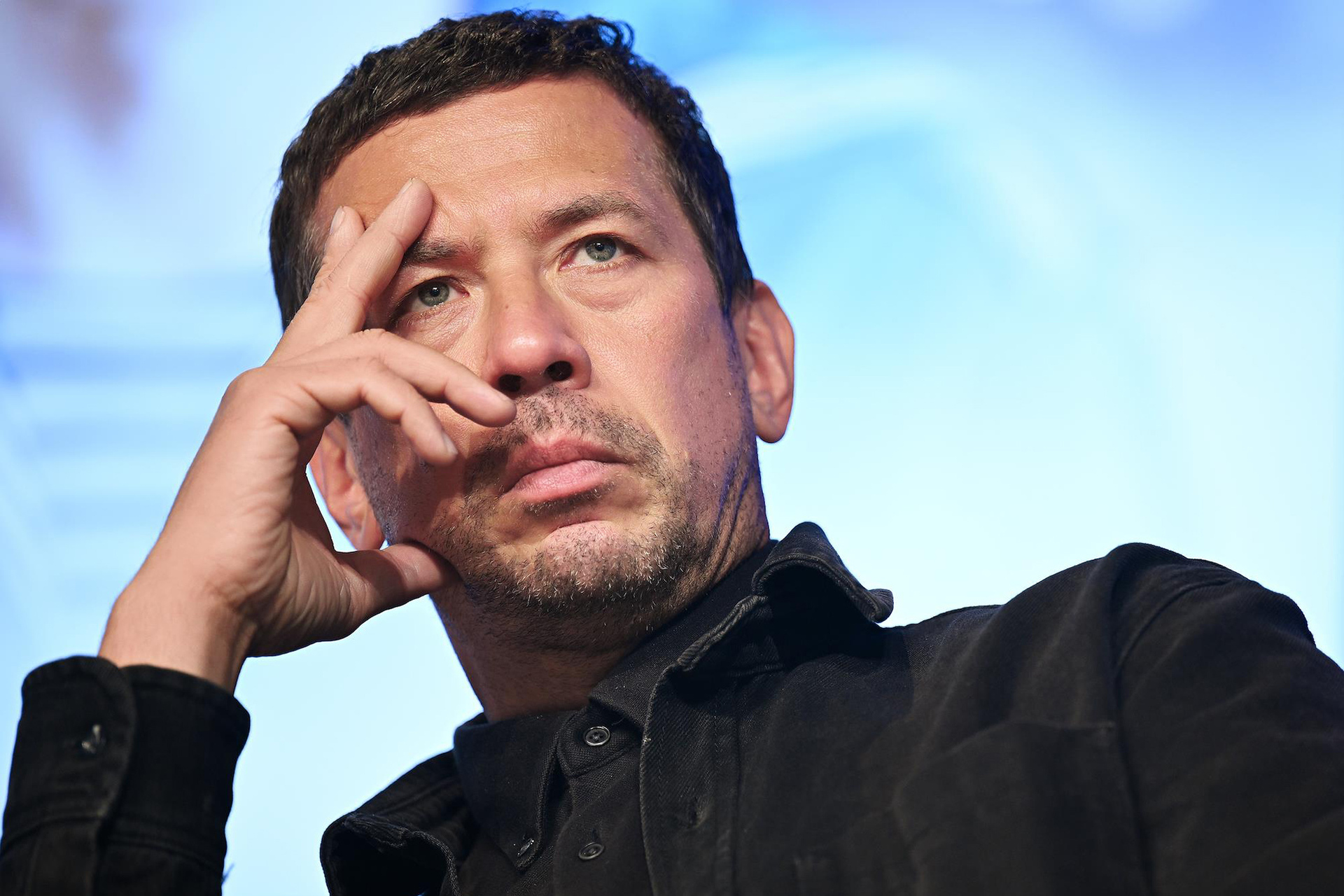 Комплимент это определение. Похвала это определение. Похвалить человека красивыми словами. Всемирный день комплимента. Комплимент на день комплимента.