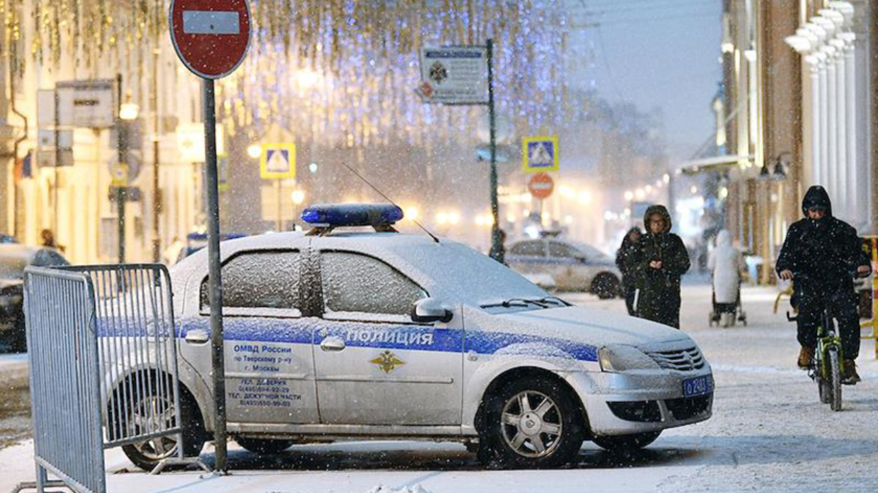 Силовики накрыли «голую вечеринку» в частном доме в Москве - Мослента