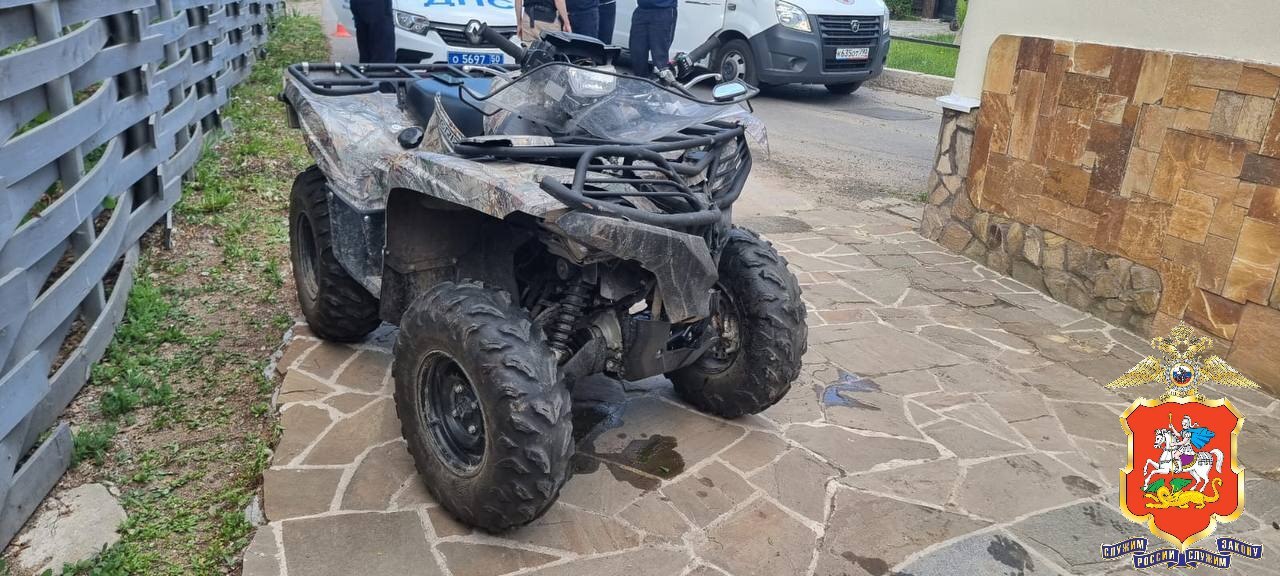 В деревне Витенево водитель квадроцикла погиб после столкновения с воротами