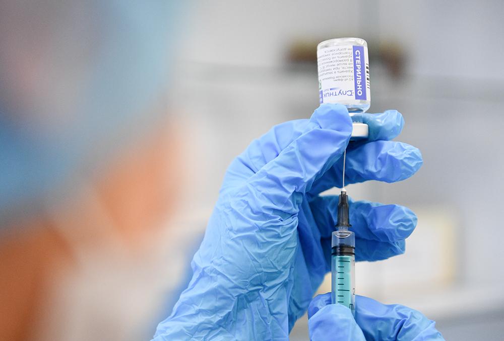 В Подмосковье началась вакцинация подростков