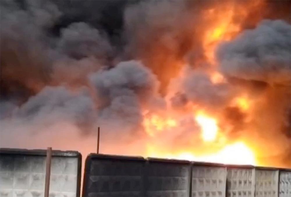 Крупный пожар в Подмосковье попал на видео