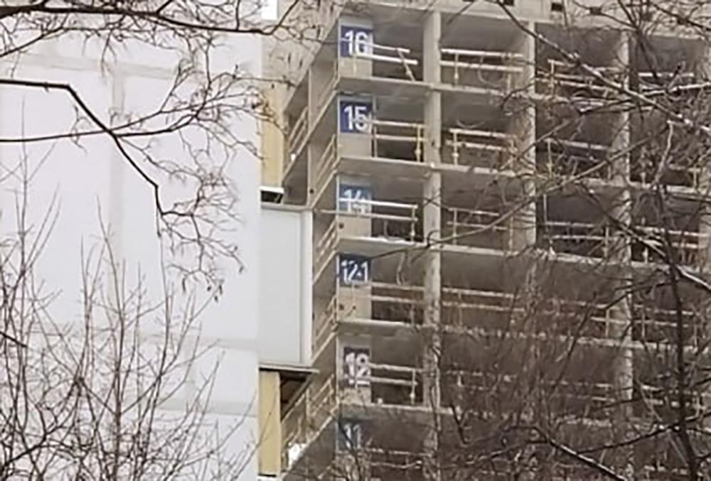 В Москве обнаружили работу «суеверных» строителей