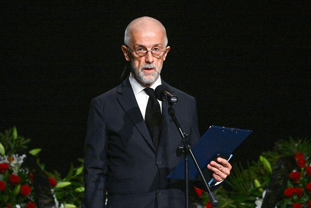 58-летний российский режиссер Эдуард Бояков стал отцом в шестой раз