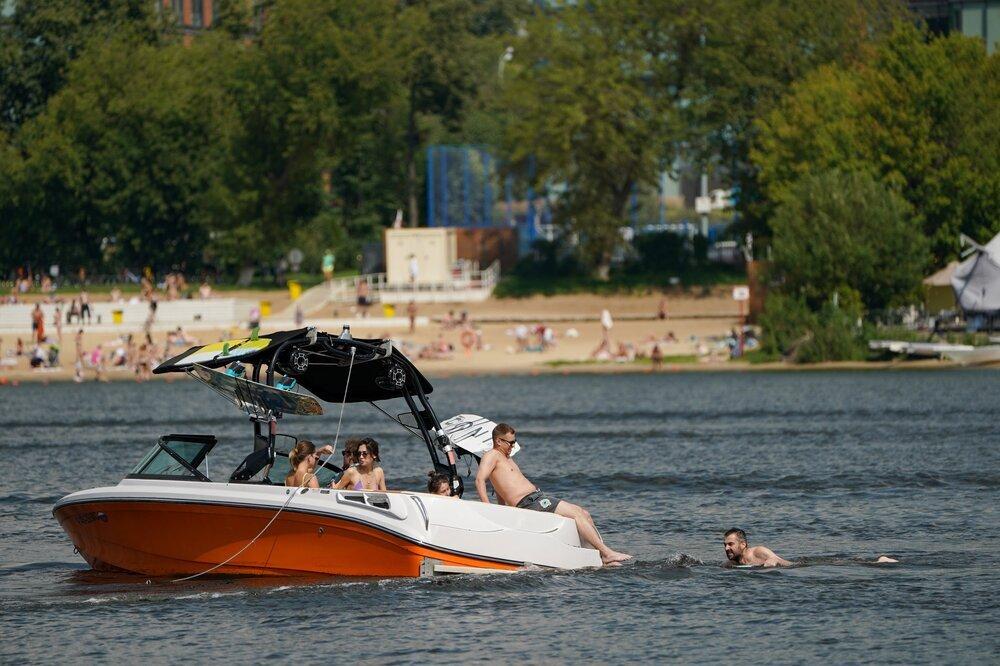 Стало известно о продолжении купального сезона в Москве