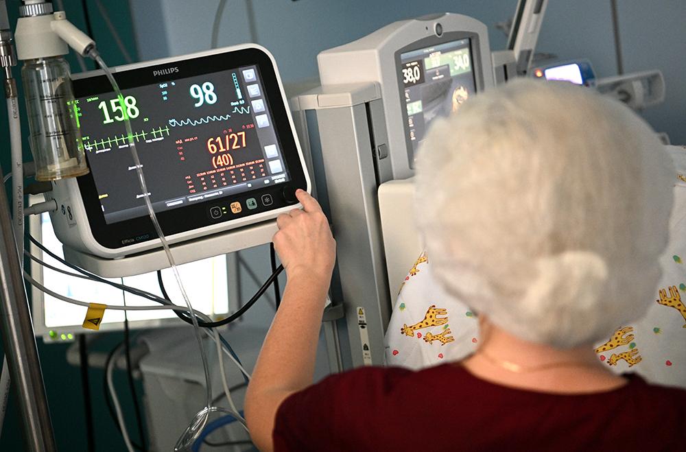 Семилетний ребенок попал в реанимацию из-за брошенной в него рации