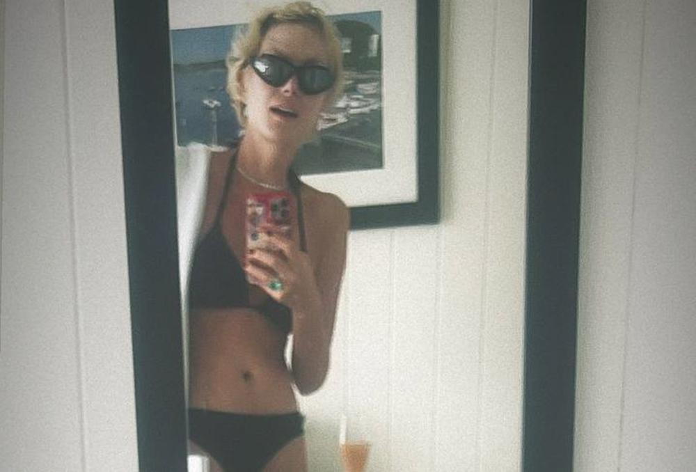 Фигура 56-летней Ренаты Литвиновой в купальнике восхитила россиян