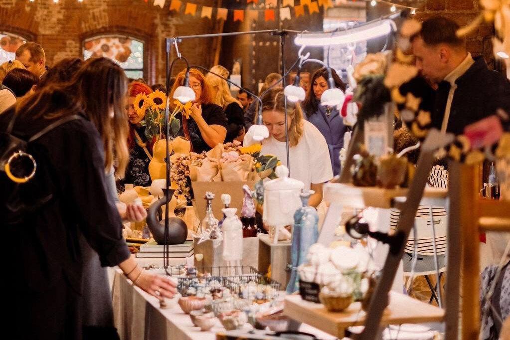 Мастера по керамике, дереву и стеклу встретятся на фестивале в Москве